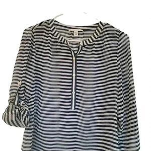 Banana Republic Women's Navy/White Striped Poly Rolled Sleeve Shirt sz Petite Sm